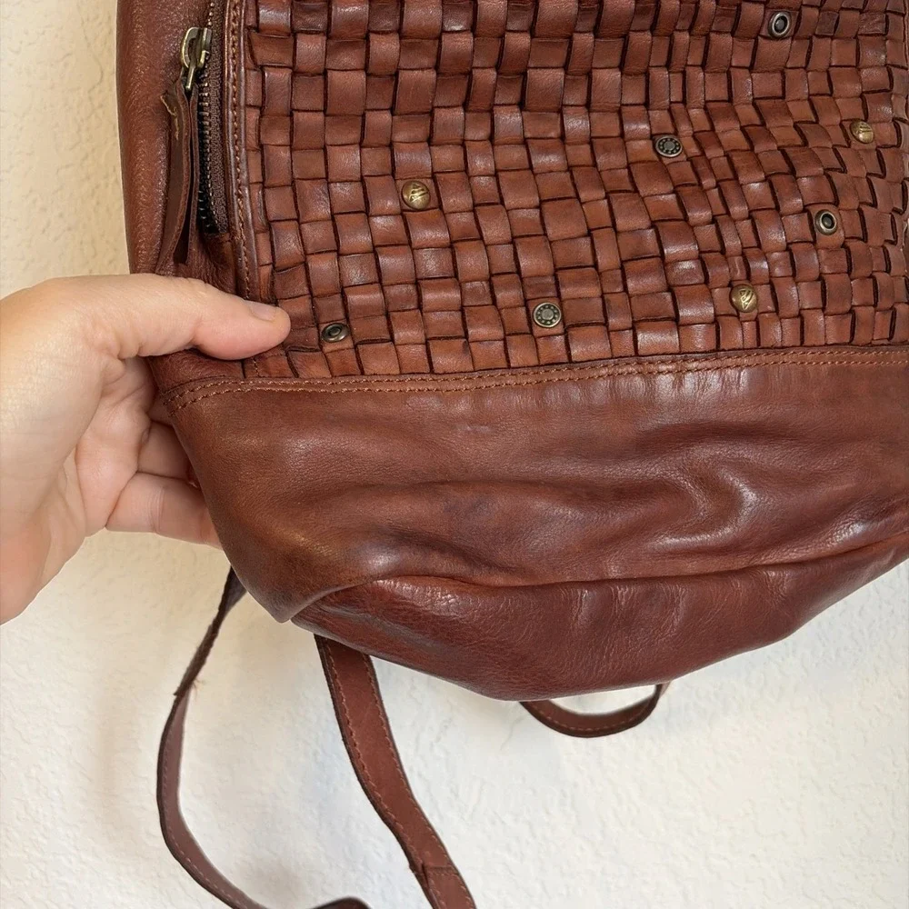 Vintage Brown Patina Woven Leather Backpack Rucksack Harbor 2nd Zips Shut